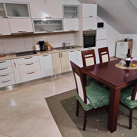 Apartmani Antonia Nakic -Stobrec Split Exteriör bild