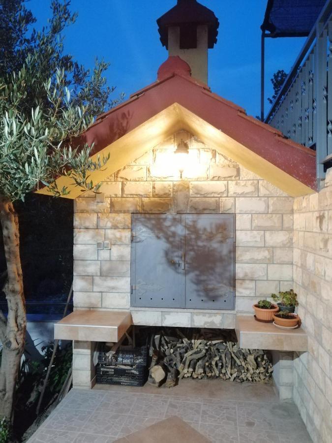 Apartmani Antonia Nakic -Stobrec Split Exteriör bild