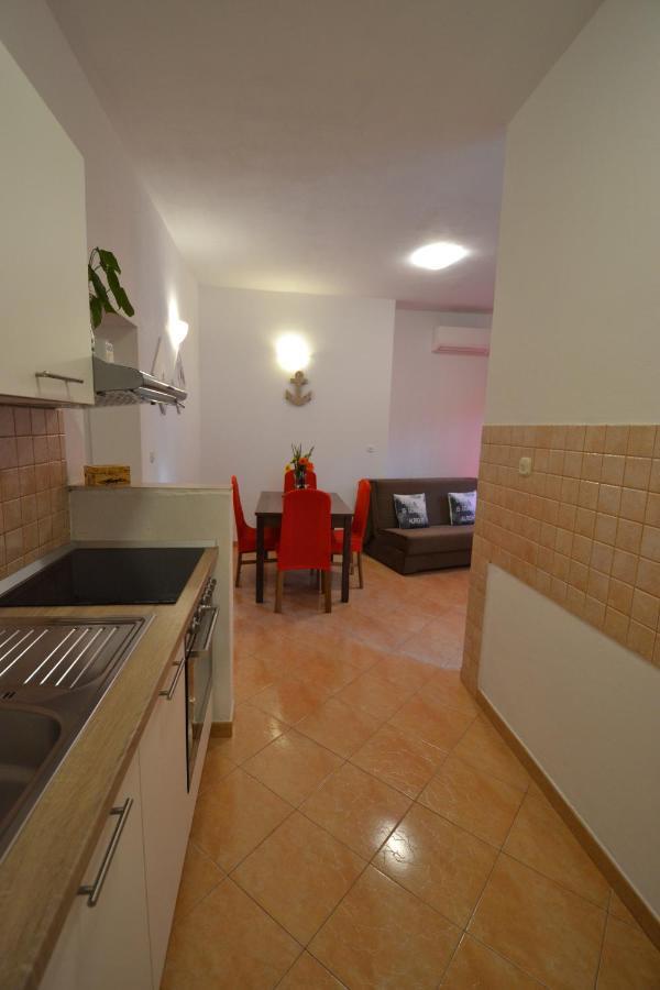 Apartmani Antonia Nakic -Stobrec Split Exteriör bild