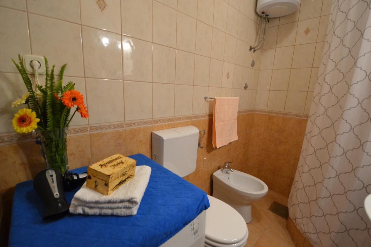 Apartmani Antonia Nakic -Stobrec Split Exteriör bild