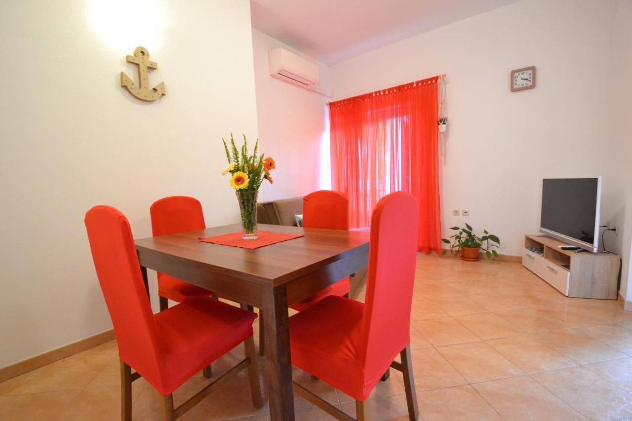 Apartmani Antonia Nakic -Stobrec Split Exteriör bild